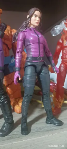 Kate Bishop Marvel legends 