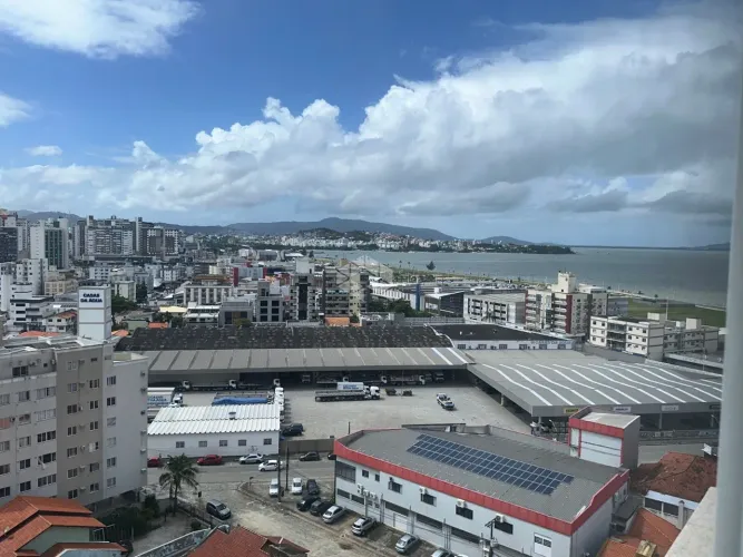 Apartamento 3 dorms (1 suite) no Kobrasol, proximo ao Mundo Car