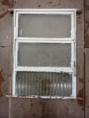 Vitro basculante para banheiro