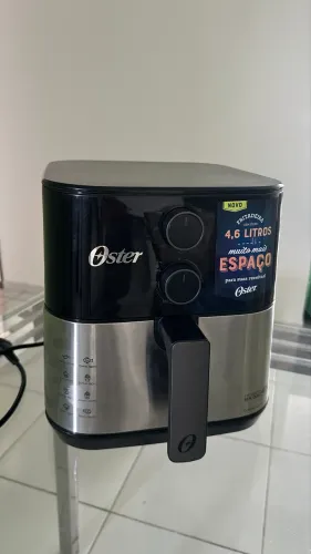 Airfry 4,6 litros marca: Oster
