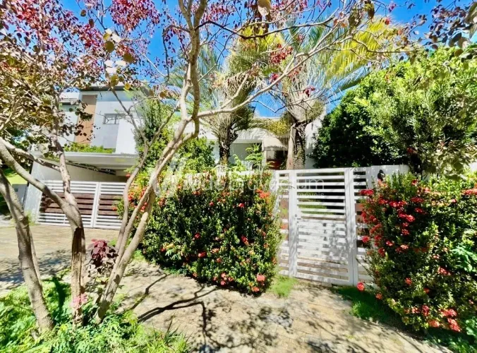 Venda, condominio San Conrado, Casa terrea, 3 suítes, churrasqueira e quintal !