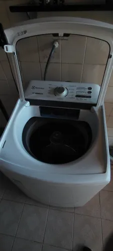 Lavadora Electrolux 13 kg - Apenas 1 Ano de Uso - Estado de Nova