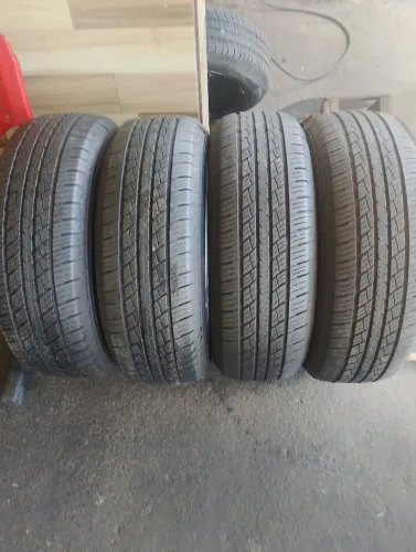 pneu 215 60 17