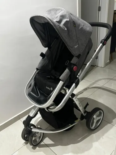 Carrinho + bebê conforto - Safety 1st