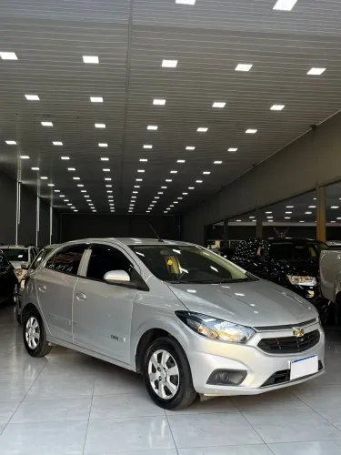 Chevrolet Onix Hatch LT 1.0 8V Flex Mec. 4P 2019