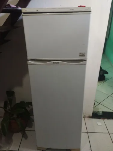geladeira preço a negociar (pra vender rapido)