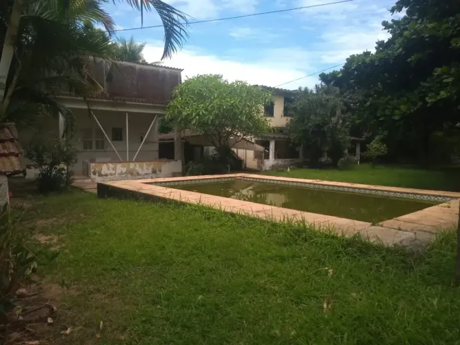 Sitio Sepetiba 1 800 metros todo murado 4 Casas dentro terreno, cada casa 2 Quartos, pisci