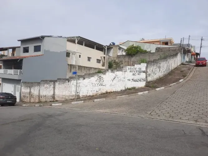 Terreno misto comercial e residencial