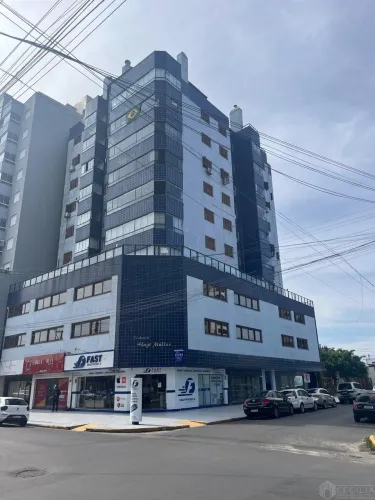 Venda de apartamento com 1 suíte e sacada fechada no Centro de Tramandaí REF: 6421