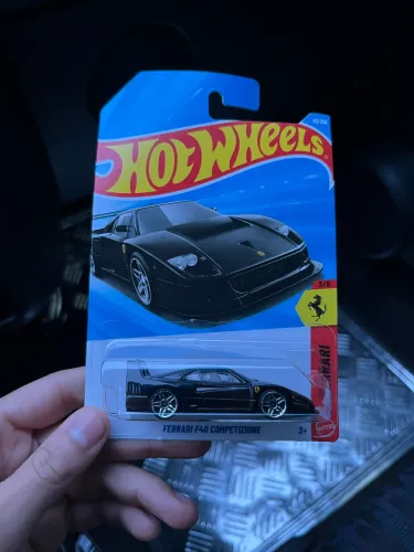 HOTWHEELS FERRARI F40 COMPETIZIONE