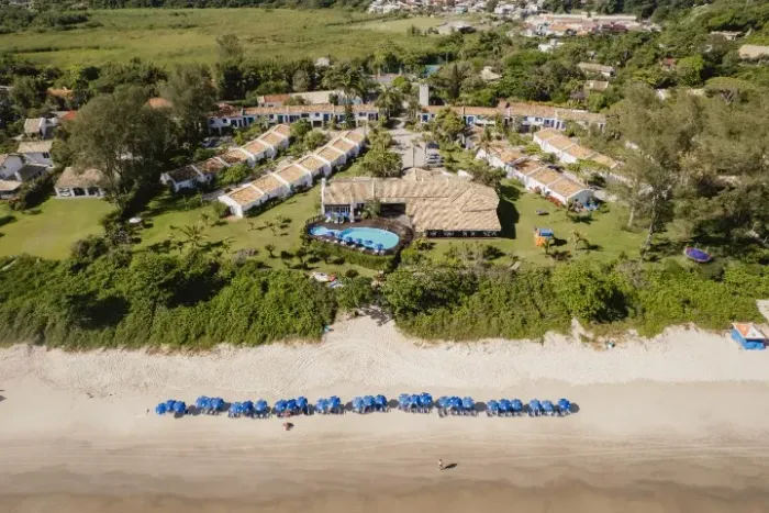 Antares club contrata camareiras