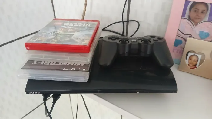 Play 3