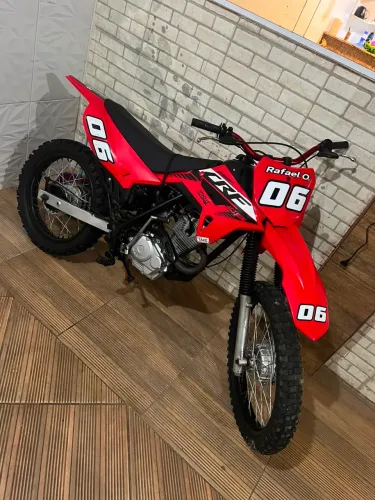 Vendo moto preparada para trilha