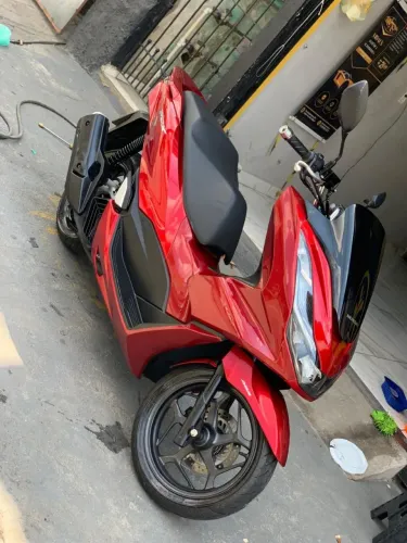 Honda PCX 2025 impecável