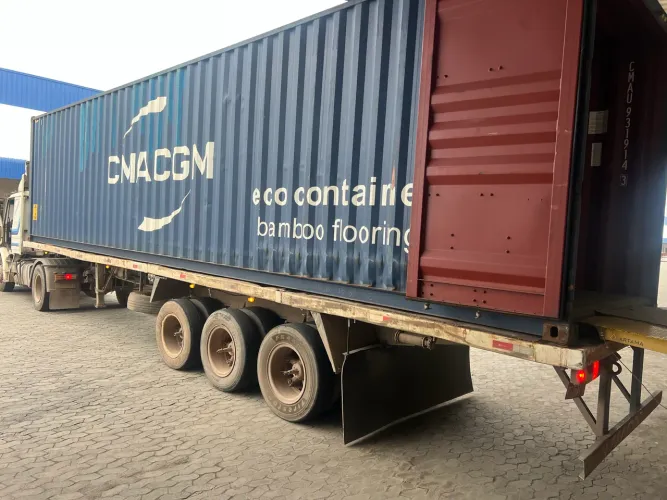 Vendo Carreta porta contêiner - R$ 20.000