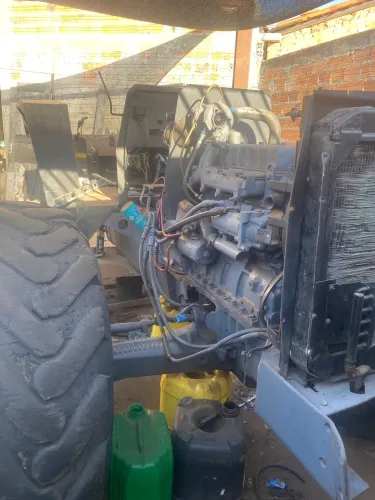 Valmet 985 S Ano 2000 - Motor e Câmbio Revisados - Faltam apenas 3 itens para trabalhar!