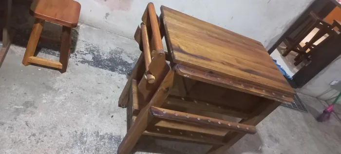 Móveis rústicos