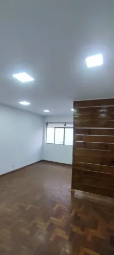 SALA COMERCIAL NA AV JOAO CESAR DE OLIVEIRA