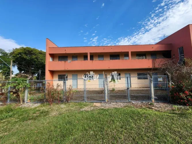 Apartamento com 1 quarto para alugar, 40 m² por R$ 760/mês - Jardim Indianápolis - Londrin