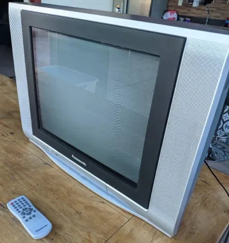 TV Panasonic TC-21FJ30L 21" CRT Tela Plana