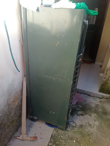 Vende-se geladeira furou congelador 