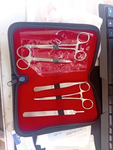 Kit de treinamento de sutura
