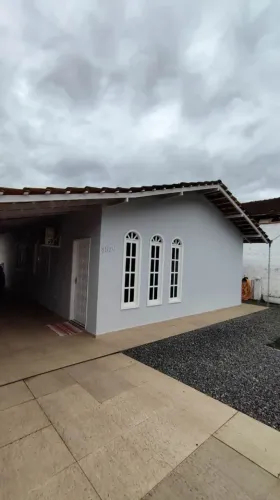 Casa com 1 Quarto(s) e 1 banheiro(s) para Alugar, 50 m² por R$ 2250 / Mês