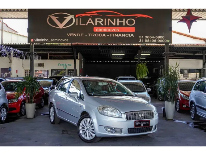 Fiat Linea Essence 1.8 Flex 16V 4P 2013