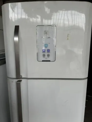 Geladeira frost free zeradaaa funcionando perfeitamente 