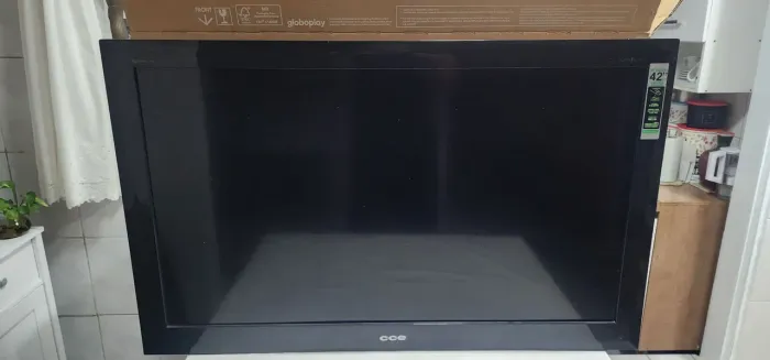 Tv LCD CCE 42 polegadas