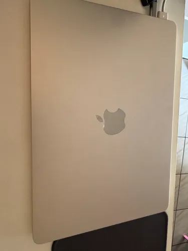 MacBook M4 16gb 256gb