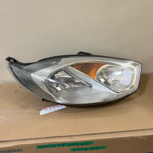   Farol Ford Fiesta Foco duplo 2011/14