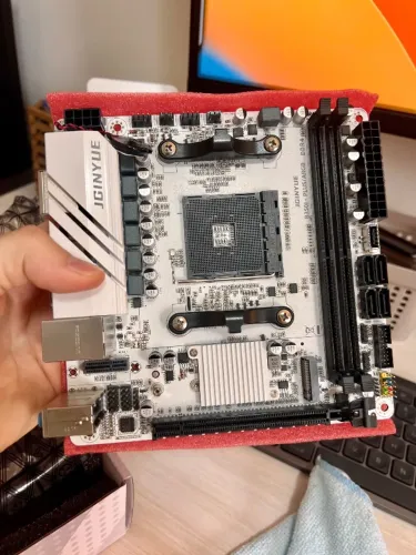 Placa mãe Mini ITX AM4 B350i Plus ARGB - Em estado de nova