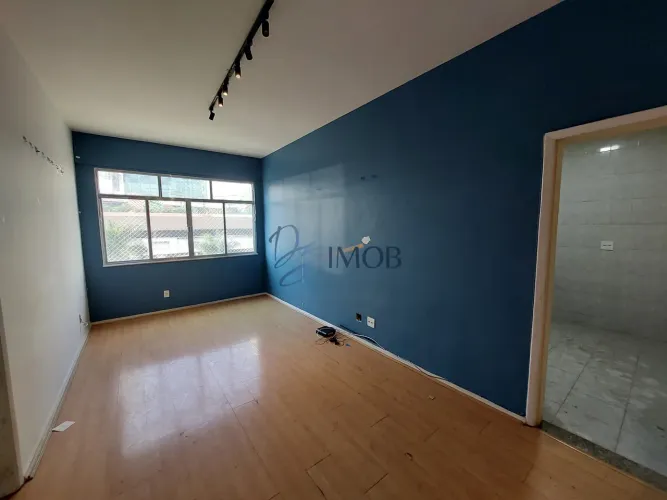 Em frente Shopping TIJUCA - Sala, 2 quartos, com dependência - 64m² (portaria 24 horas)