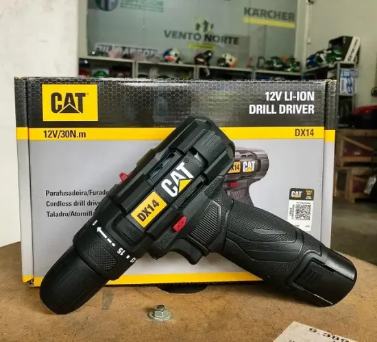 Parafusadeira e Furadeira CAT 12V 10mm