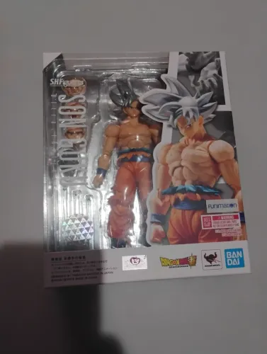 Goku ultra instinto sh figuarts Bandai