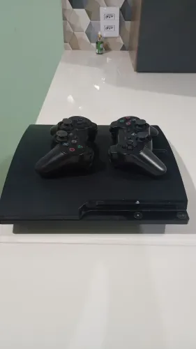 Playstation 3 com 2 controles