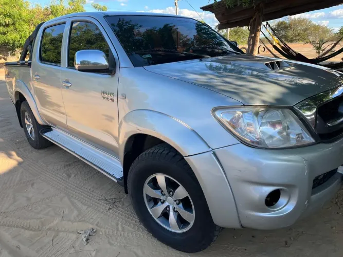 Toyota Hilux CD SRV D4-d 4X4 3.0 TDI Diesel AUT 2009