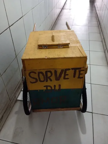 Carrinho de sorvete 