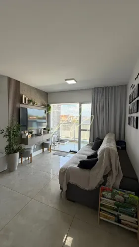 Apartamento semimobiliado com 2 quartos no Palazzo Torino