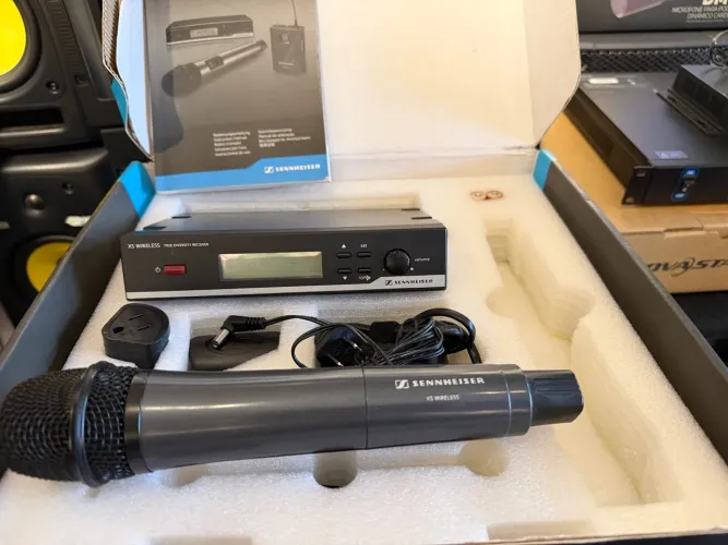 Microfone Sem Fio Sennheiser XS Wireless E835