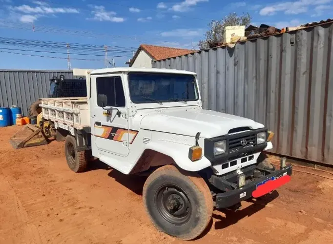 Toyota bandeirante 1991