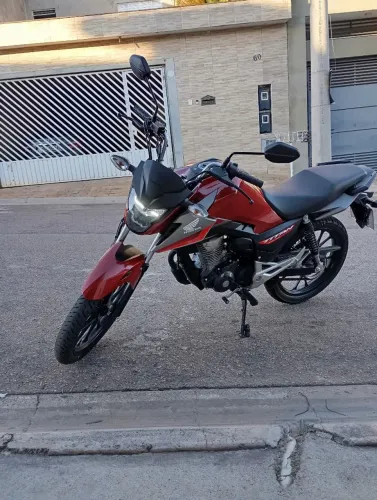 Não gosto de moto porém estou vendendo