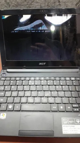 Netbook Aspire One "leia a descrição"