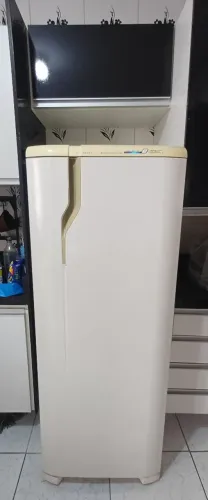 Geladeira frostfree funcionando perfeitamente
