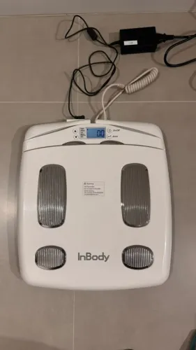 Balança de Bioimpedância InBody 120