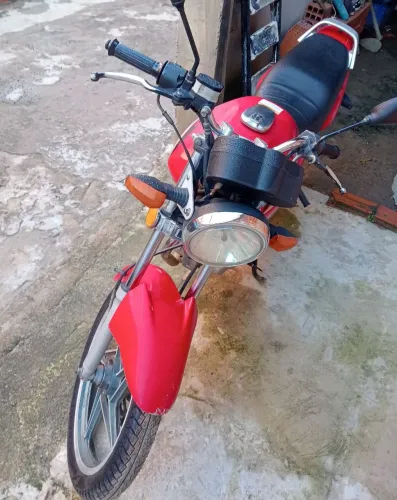 Vendo uma Suzuki yes