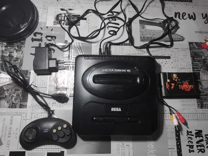Console Mega Drive 3 Sega Tectoy + 1 Controle + 1 Fonte + 1 Cartucho + 1 Cabo AV
