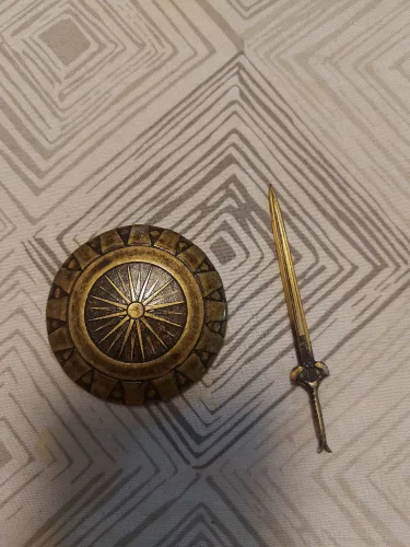 Conjunto colecionável em miniatura da Mulher-Maravilha OMELETE BOX