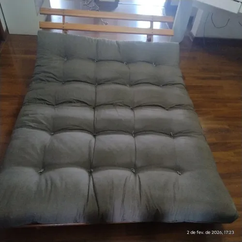 FUTON COM ESTRADO
